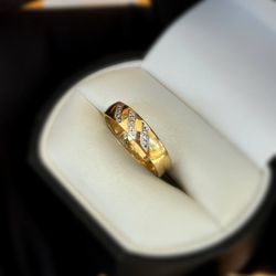 Jewelry 10k solid yellow gold natural diamonds 0.1CTW ring size 7.50