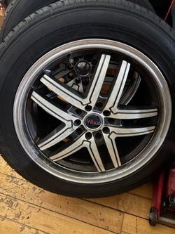 17in Voxx Torino wheel and 4 Doral Tires X 4