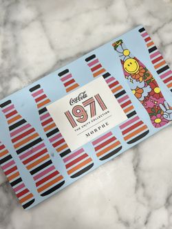 morphe x coca-cola 1971 eyeshadow