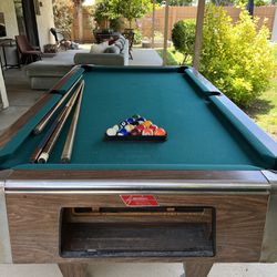 Bar Pool Table! 