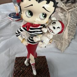 Betty Boop Ooh La La Figurine 