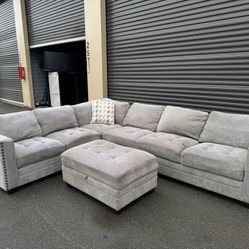 Sectional Couch 