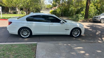 2014 BMW 750