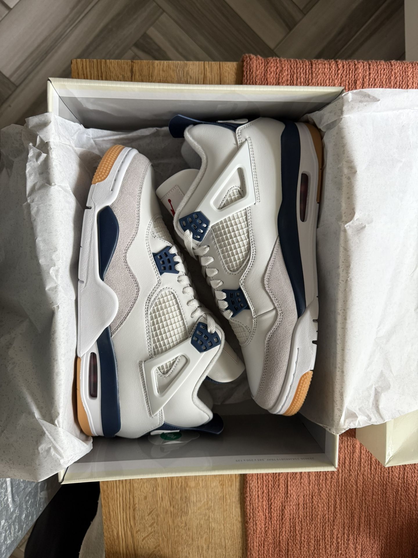 Jordan 4 SB Navy
