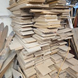 Highwood floor perfect for woodworking, very dry.
