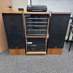 Magnavox Stereo System 