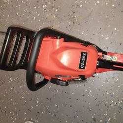 BRAND NEW Echo Chainsaw CS 352 16 INCH OBO