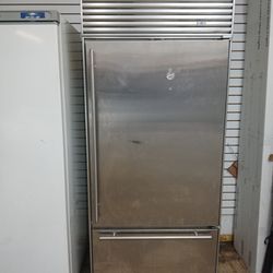 Sub-Zero Stainless Steel Bottom Freezer Fridge