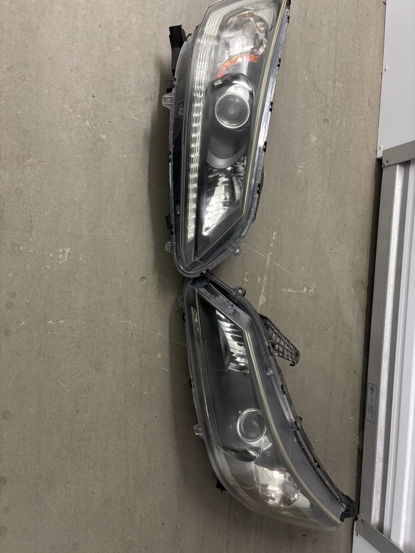 2013-2015 Honda Accord Sedan OEM headlights