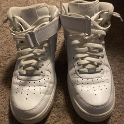 Air Force High Top Size 9