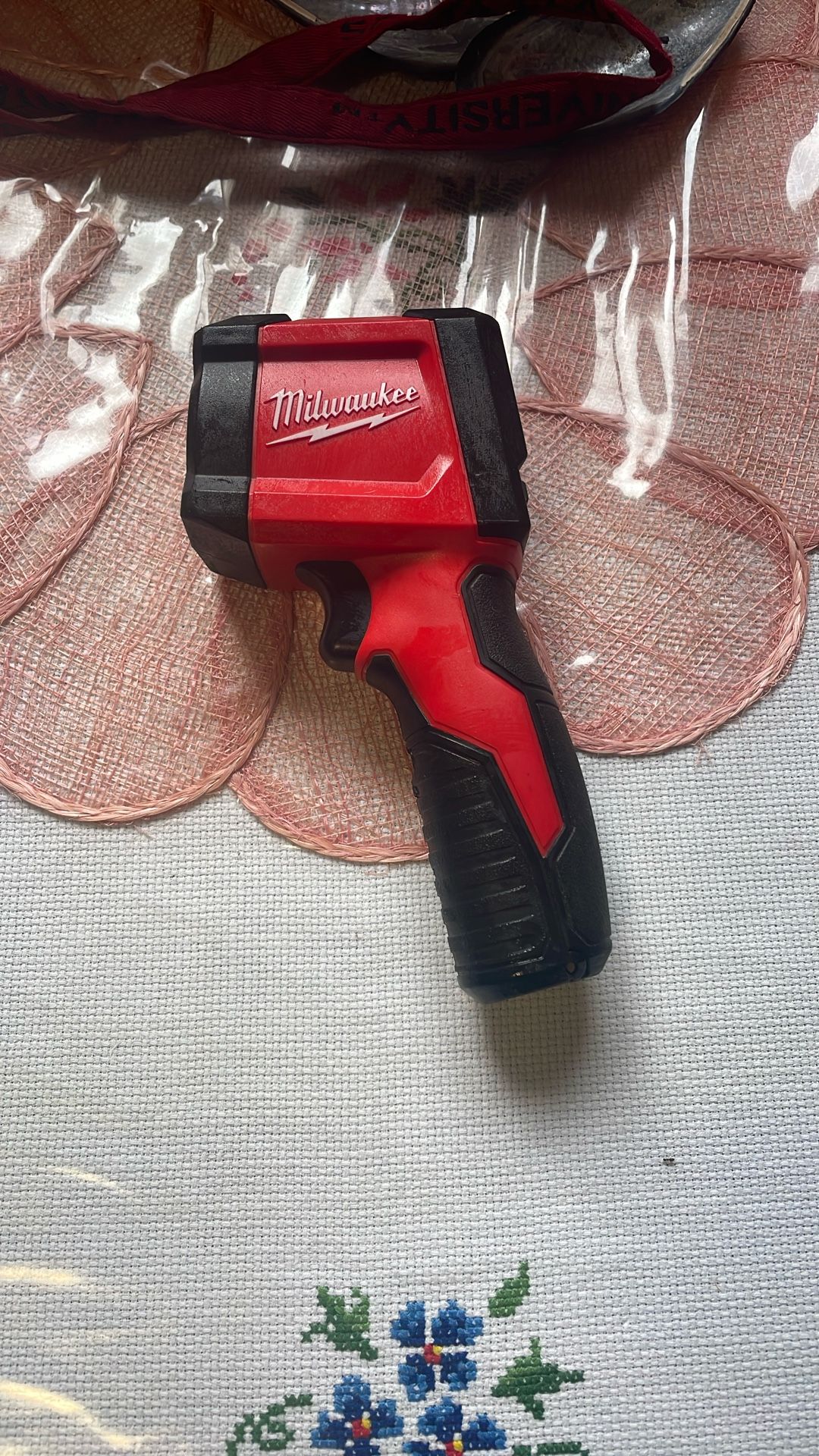 Milwaukee Infrared Temp-Gun 10:1 - Like New !!