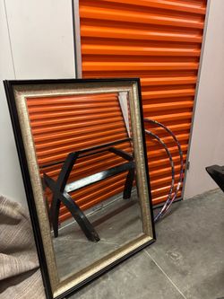 Wall mirror
