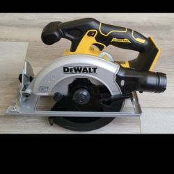 Dewalt 20 Volt Brushless Skill Saw 6 1/2 Size Blade (New Only Tool) Charger Amd Battery Have Separate 
