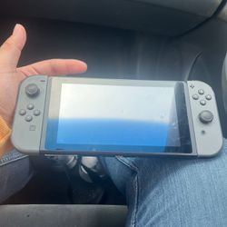 Nintendo Switch Used 