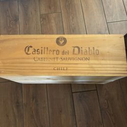 Free Two Wood Wine boxes