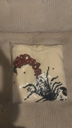 Spider hoodie scorpion
