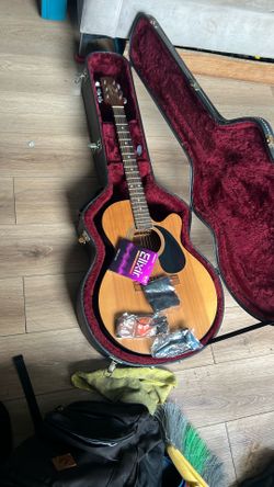 Guitarra Jasmine Takamine Acústica