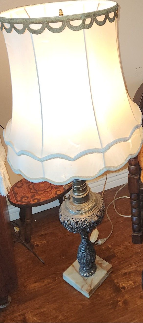 Antique B& H BRASS/ MARBLE LAMP