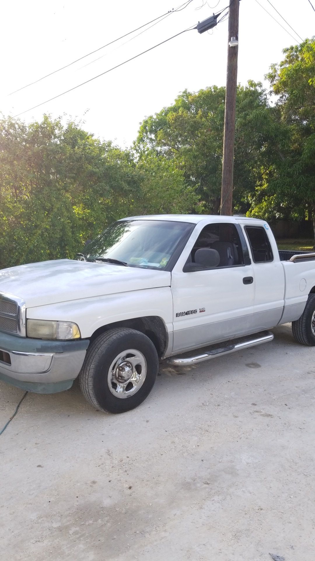 1999 ram 1500 v8