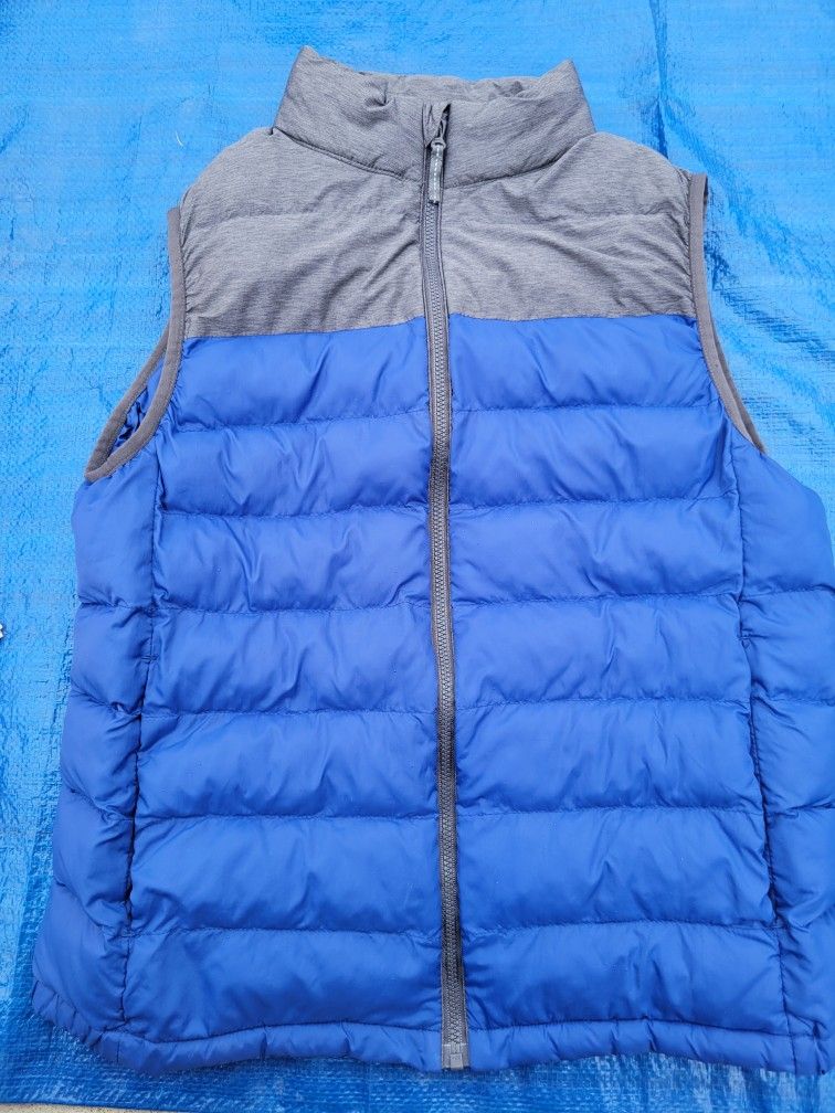 Uniqlo Puffer Vest With Pockets - Like New!