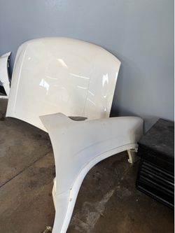 2001 Yukon XL hood and fenders