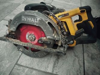 DeWalt 60V saw