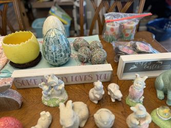 Huge EASTER decor lot 