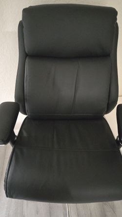 Realspace® Modern Comfort Keera Bonded Leather Mid-Back Managers Chair