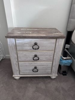 Rustic 3-Drawer Nightstand with Ring Pulls