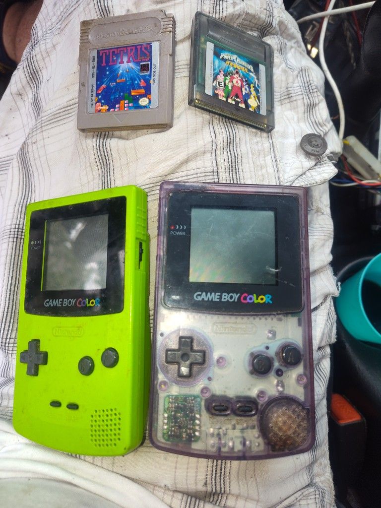 2 Gameboys 2 Games 100$