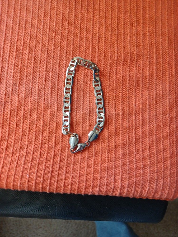 8" ANKLE BRACELET.. STAINLESS STEEL ?