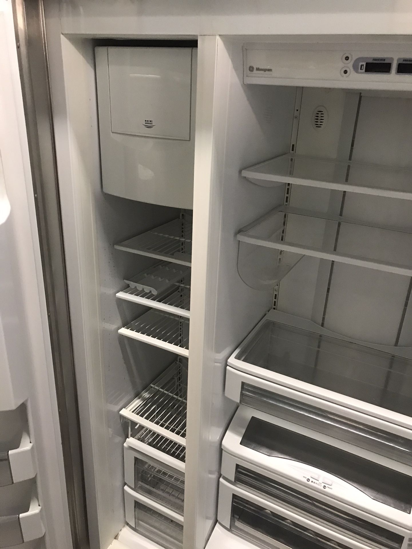 Ge Monogram 42” Built In Fridge