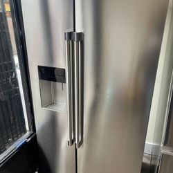 Refrigerator 36 Inches 