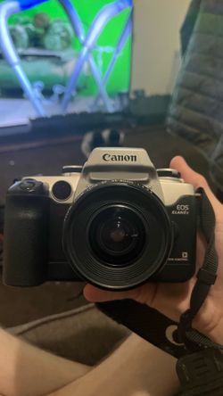 Canon EOS Elan ii e & Canon Ultrasonic EF 35-80 1:4-5.6 lens