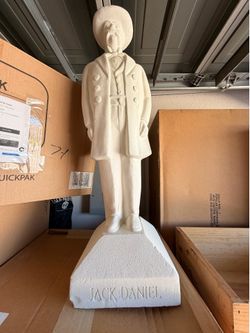 Jack Daniel’s Statue