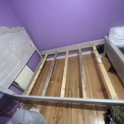 Full Size Bed Frame w/ Mattress – Cute, Sturdy, & Budget-Friendly!