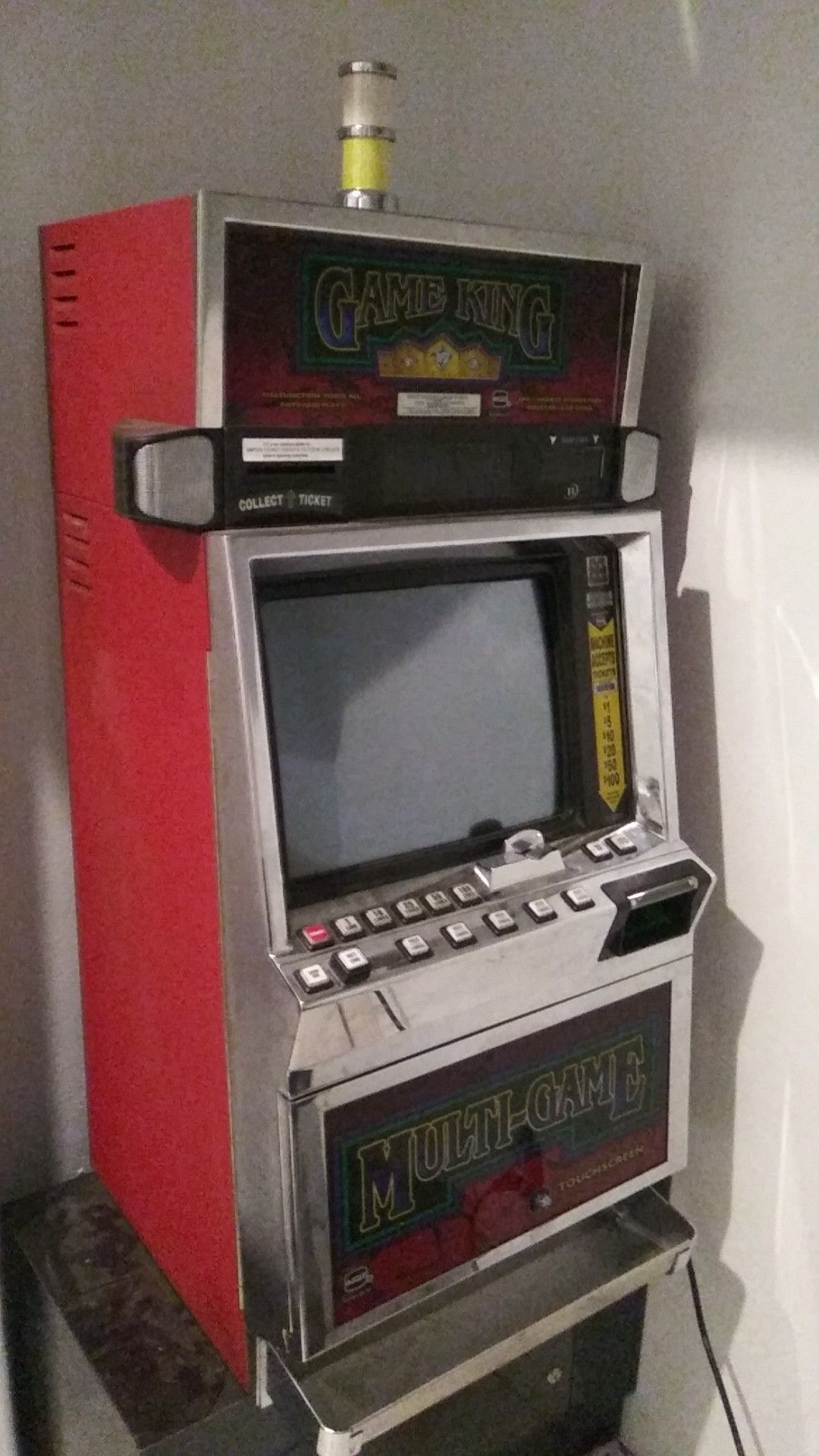 Slot machine with 48 games