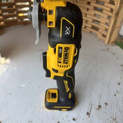 Dewalt Multi Tool 