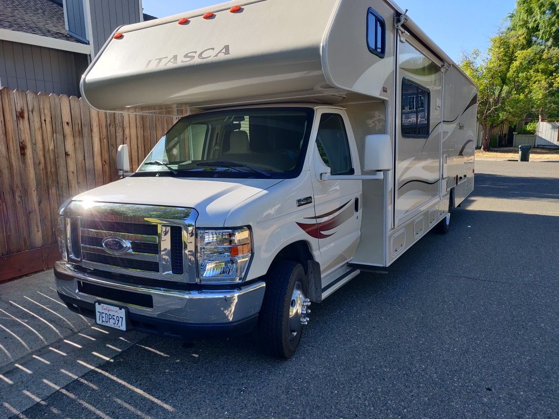 2014 Motorhome RV Itasca 32ft ford e450 v10