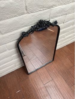Vanity mirrors