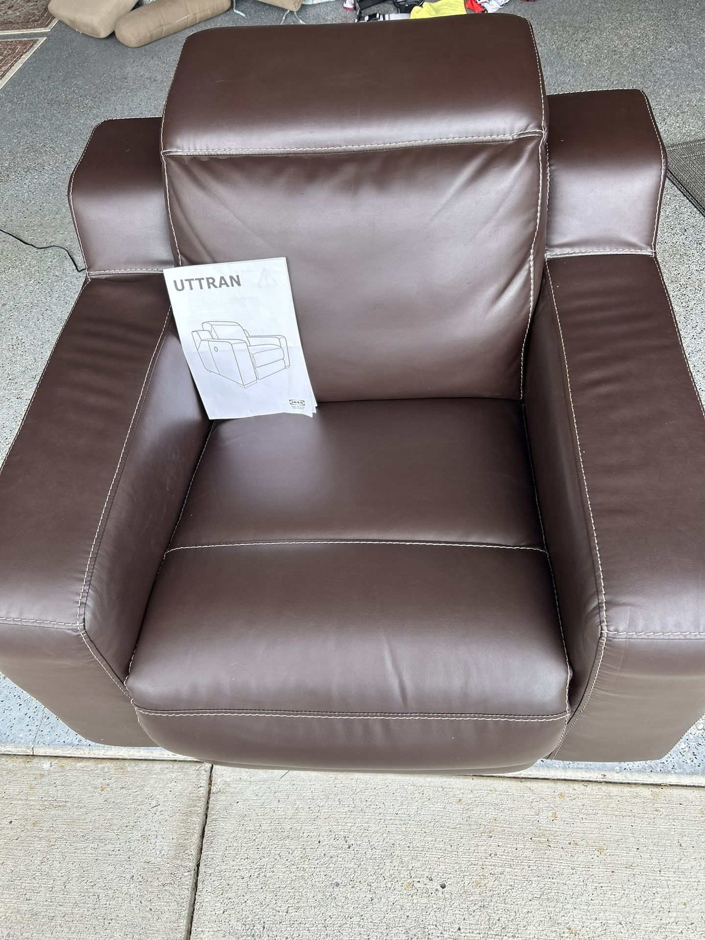 IKEA Uttran Reclining XL Recliner Oversized Chair Brown Leather Excellent Condition