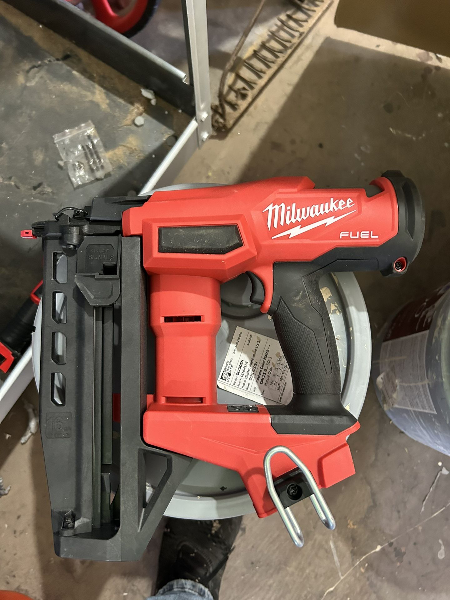 Milwaukee M18 FUEL 18-Volt Lithium-Ion Brushless Cordless Gen ll 16-Gauge Straight Finish Nailer