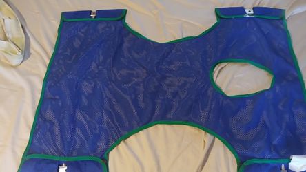 Mesh sling for medical crane