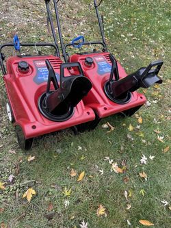 Toro Power Clear 621 R Pull Start Snow Blowers, $450 Each!!