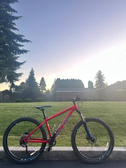 Raleigh Tokul 2 Trail Mountain Bike – Small, 27.5”