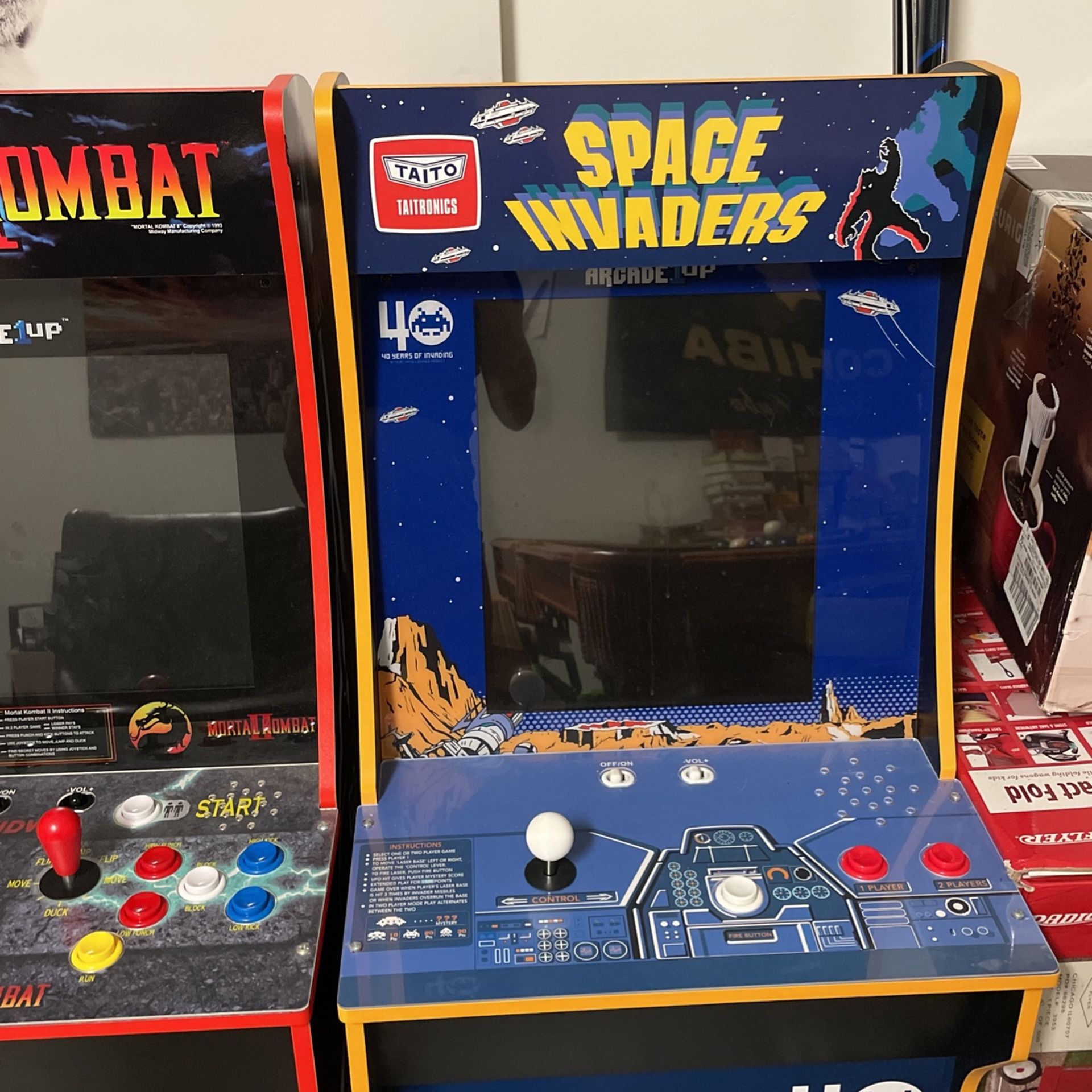 Space Invader Arcade Game - 1up