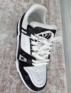 Sneakers LV