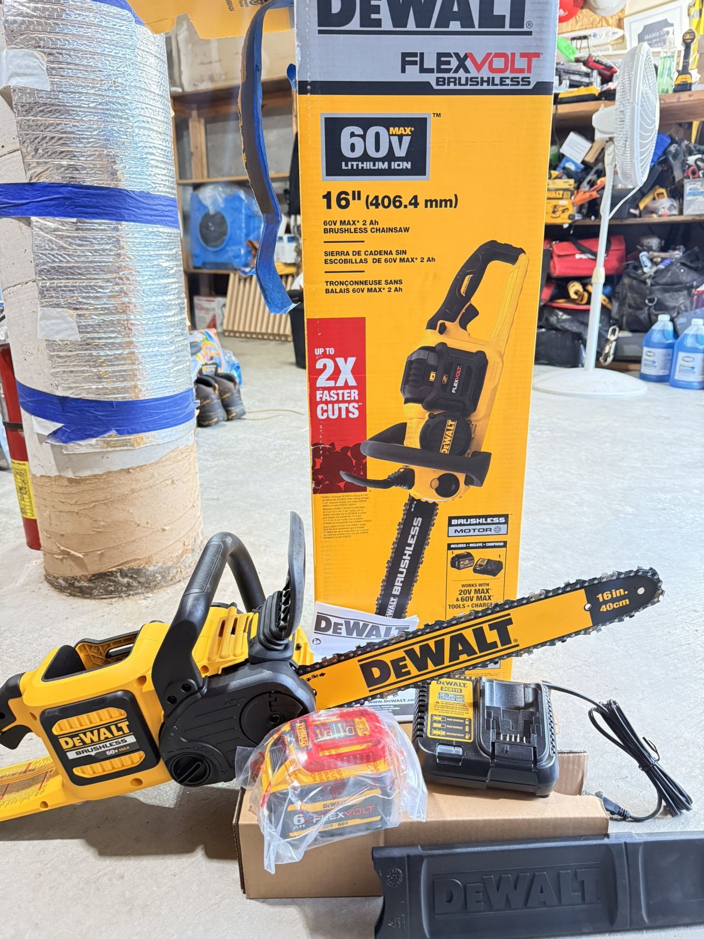 “NEW” DEWALT 16” / 60V  MAX BRUSHLESS CHAINSAW. 