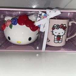 Hello Kitty Bank And Mug Set
