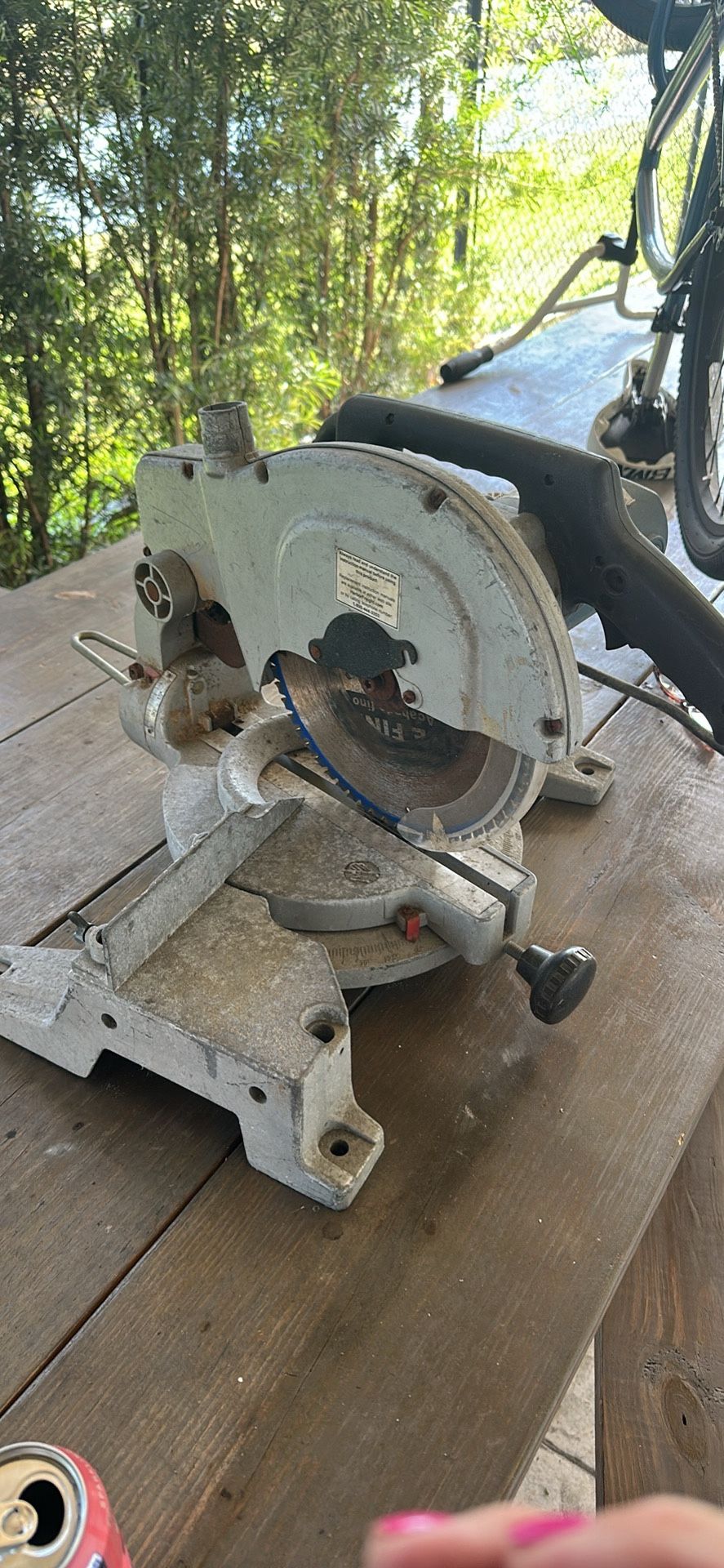 Central machinery, 10 inch compound miter saw carpenter tools for parts only